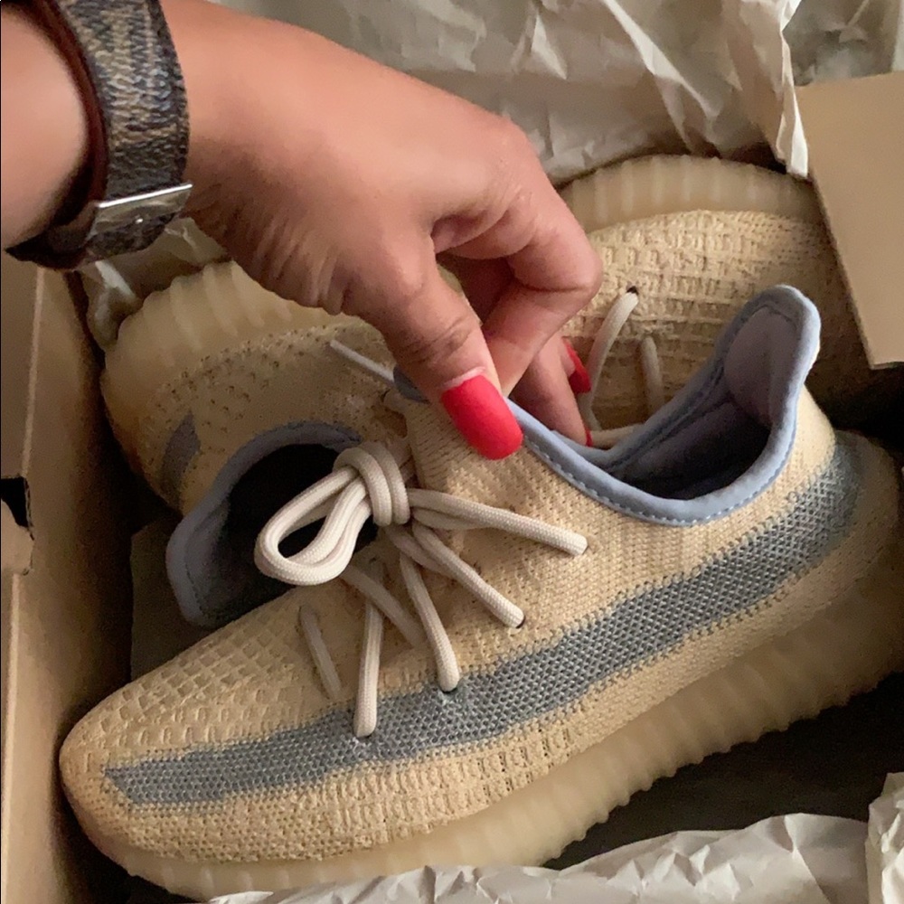 YEEZY 350 V2 LINEN